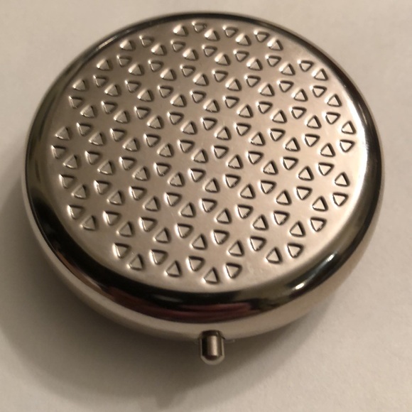 Vintage Round Pill Case 3-Day Stainless Engraved Rose Gold Angel Design - #416 - Picture 2 of 11